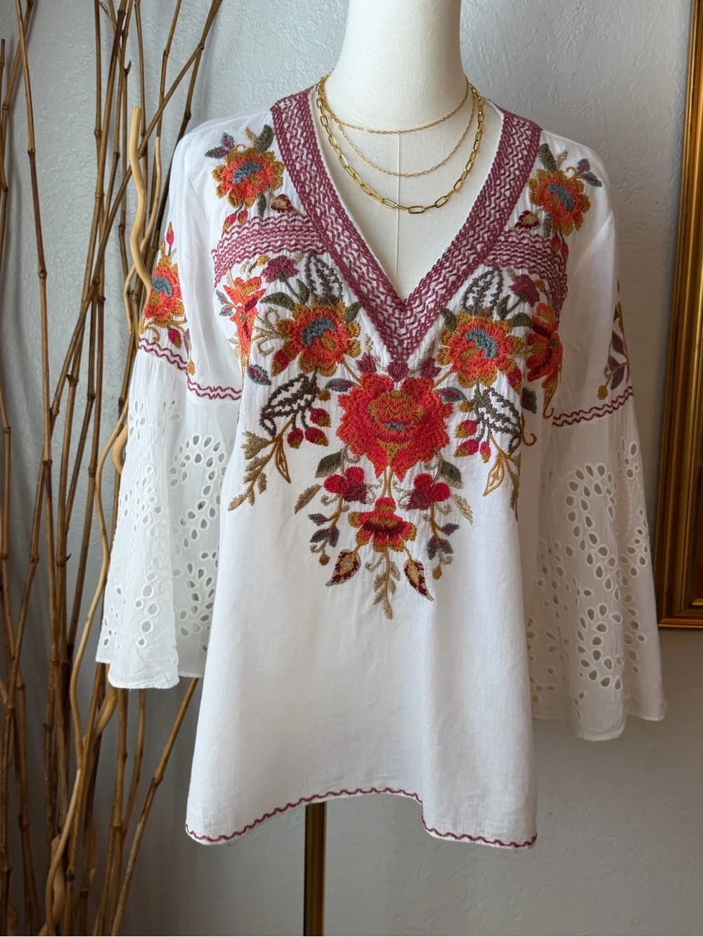 Johnny Was Embroidered V-Neck Bell Sleeve Top - White with Red Floral Sz Medium